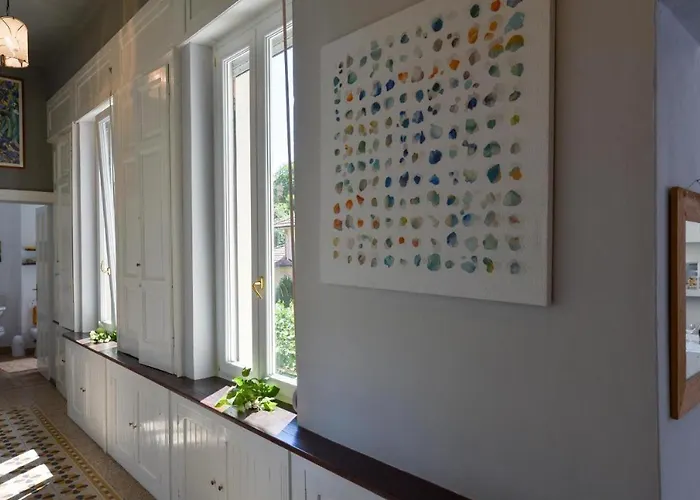 펜션 Your Dream On Maggiore: Historic House E Private Jacuzzi 스트레사